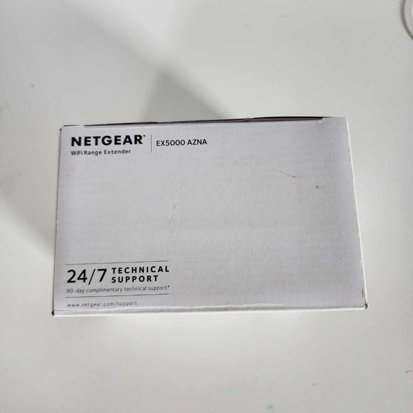 EUC NETGEAR WiFi Range Extender EX5000 - Coverage up to 1500 Sq.Ft. - Picture 6 of 7
